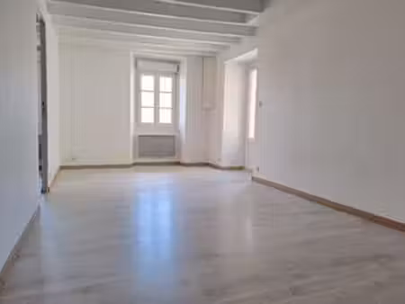 location appartement 3 pièces à villemoisan (49370) : à louer 3 pièces / 47m² villemoisan