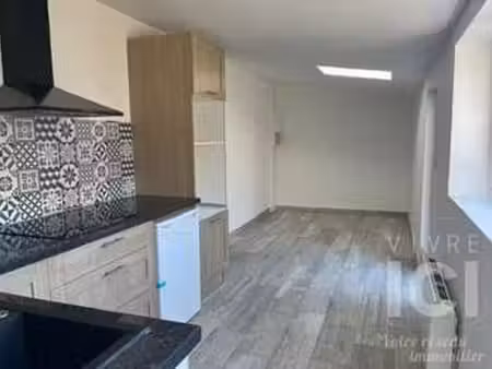 location maison à nantes (44000) : à louer / 19m² nantes