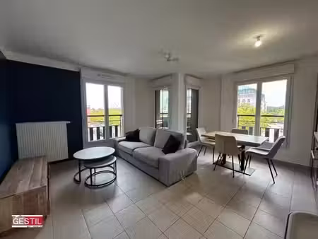 location meublée appartement 3 pièces 56.52 m² à pontoise (95000)  1 350 €