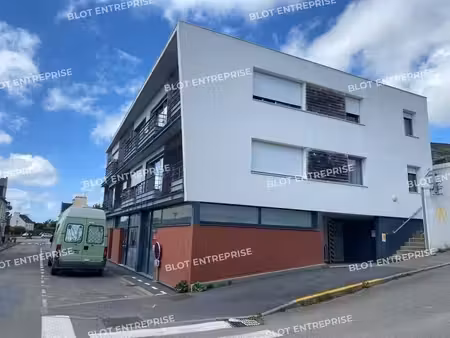 location bureaux loperhet 29470 93m²