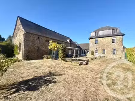 vente maison à saint-hilaire-du-maine (53380) : à vendre / 292m² saint-hilaire-du-maine