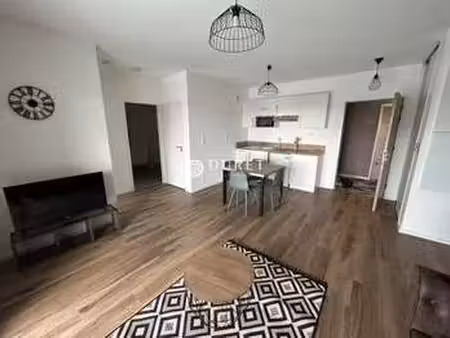 location appartement 2 pièces meublé à montaigu (85600) : à louer 2 pièces meublé / 45m² m