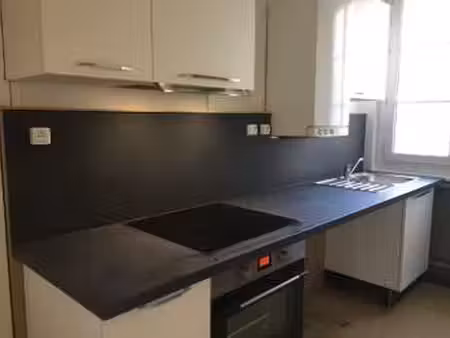 location appartement 2 pièces à rennes centre ville (35000) : à louer 2 pièces / 47m² renn