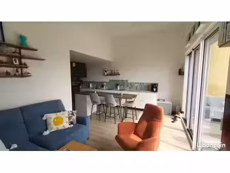 t3  un brin atypique  de 63m² avec terrasse et 2 parkings - la chapelle des fougeretz (35)