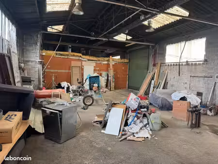location hangar et place de parking
