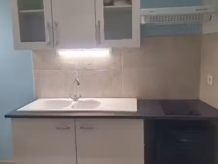 petit duplex à louer meublé