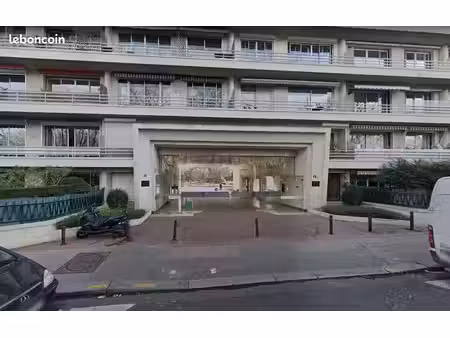 parking/box 25 m² paris