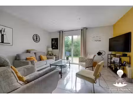 a vendre maison haute indre jardin terrasse et garage