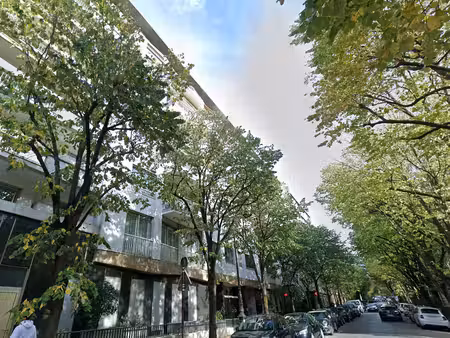 place de parking - av hubert germain