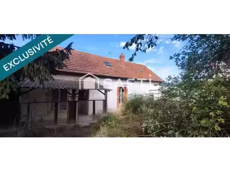 maison à rénover 105m2  2 chambres et 637m2 de terrain