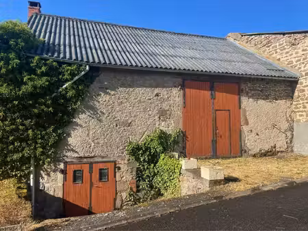 aydat : grange de 80 m² !