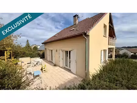 maison familiale à houdemont avec garage et jardin