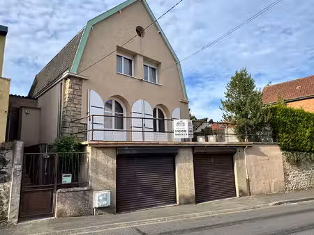 maison sur sous-sol de 100 m2 sh avec 2 garages et jardin à charleville