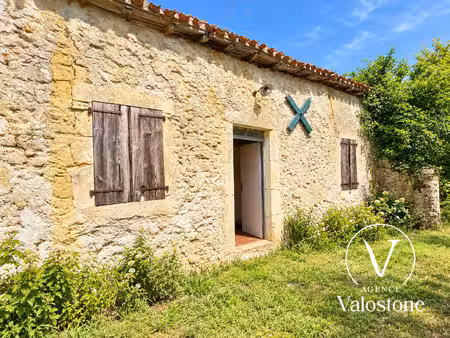 ancienne corps de ferme agricole sur 8 ha
