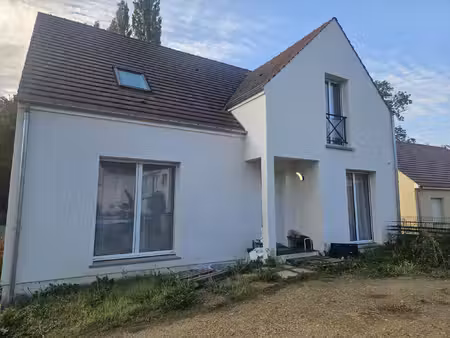 maison a vendre au val saint germain de 6 pieces - 4 chambre