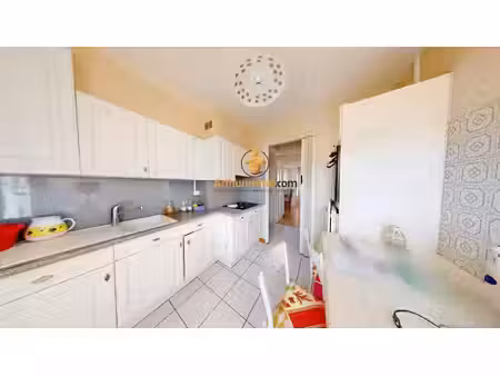 vente appartement 4 pièces 66 m2 à lourdes