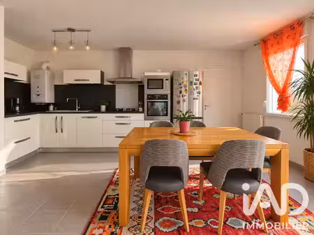 maison à le poiré-sur-vie (85170)