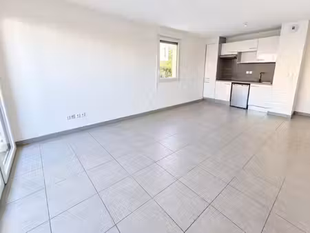 appartement t2 avec jardin et parkings à mondonville