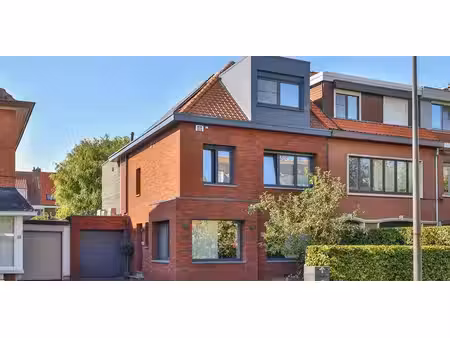 sous option - maison à vendre à mortsel avec 4 chambres à coucher