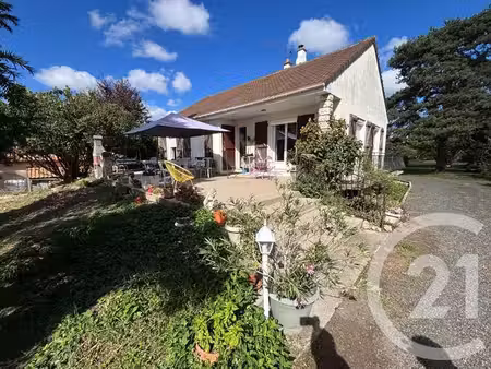 maison à vendre - 4 pièces - 138 m2 - les ormes - 86 - poitou-charentes