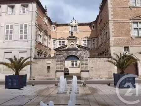 appartement f3 à louer - 3 pièces - 81 m2 - castres - 81 - midi-pyrenees