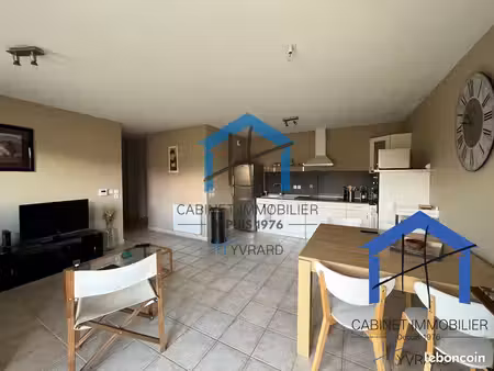 appartement 3 pièces 64 m²
