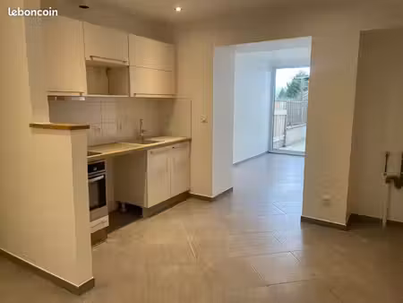 appartement t2 avec terrasse