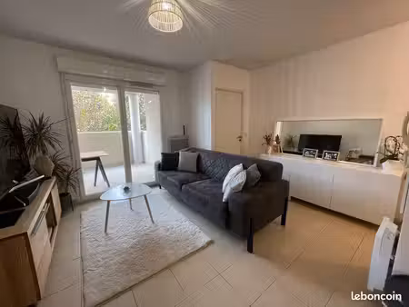 ?charmant t2 meublé ?