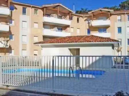 location appartement 3 pièces 63.9 m² à saint-pierre-du-mont (40280)  690 €