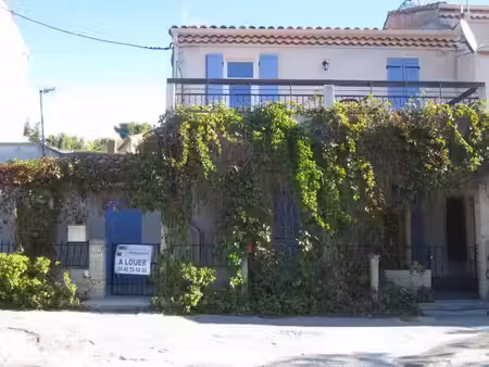 location appartement 2 pièces 65 m² à saint-savournin (13119)  770 €