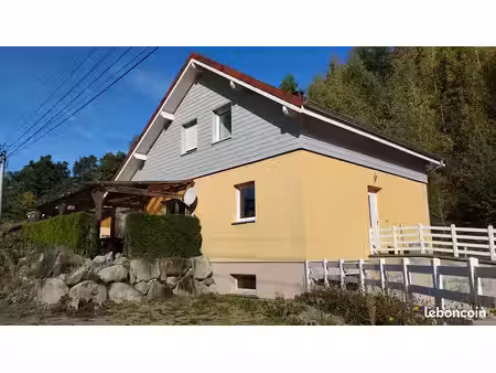 location jolie maison rochesson