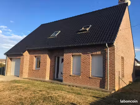 maison individuelle récente 5 ch + 2 salles de bains + 2 wc + garage + jardin + terrasse