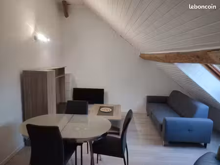jolie f2 meublé cheminé danjoutin