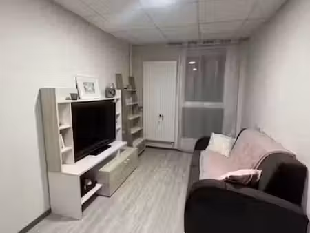 location meublée appartement 2 pièces 33 m² à montpellier (34000)  720 €