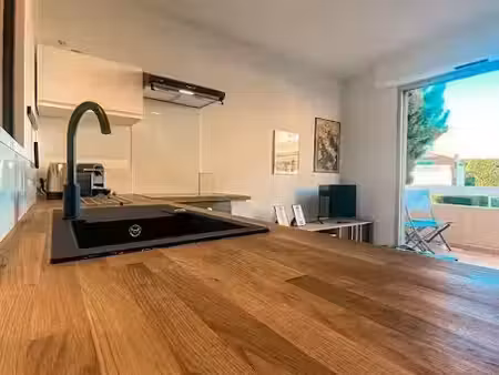 location meublée appartement 1 pièce 29 m² à nice (06000)  800 €