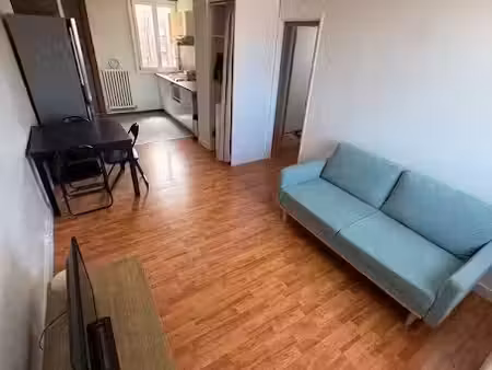 location meublée appartement 3 pièces 47 m² à toulouse (31000)  840 €