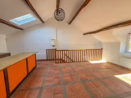 location appartement 3 pièces 56 m² à le mesnil-saint-denis (78320)  980 €
