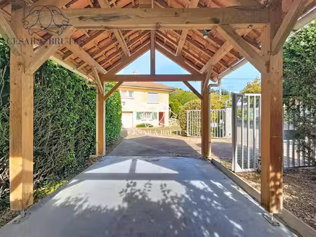 maison et son terrain dans un village aux 2 aop