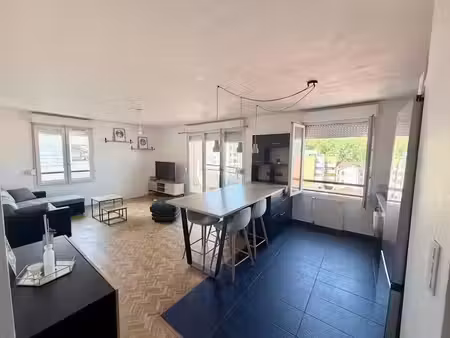 location meublée appartement 3 pièces 63 m² à lyon 9ème (69009)  1 320 €