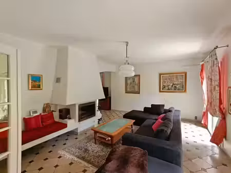 location meublée appartement 7 pièces 208.55 m² à marseille 4ème (13004)  3 170 €