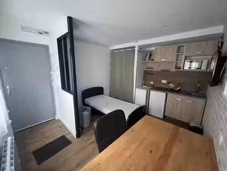 location meublée appartement 1 pièce 16 m² à le havre (76600)  400 €