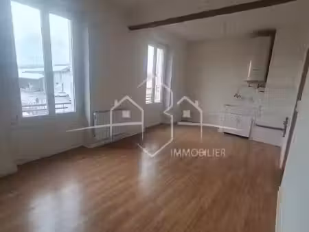 location appartement 4 pièces 59.52 m² à beaurepaire (38270)  550 €