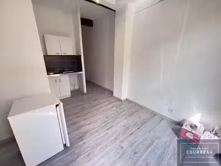 location appartement 1 pièce 22.75 m² à montpellier (34000)  550 €