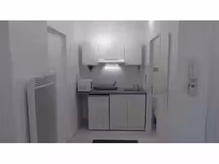location meublée appartement 1 pièce 18 m² à toulouse (31000)  590 €