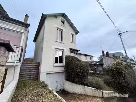 location maison 3 pièces 75 m² à bourges (18000)  867 €