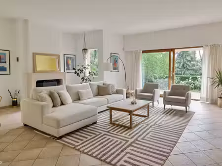 maison familiale de 210m² a feucherolles avec studio et sous-sol total