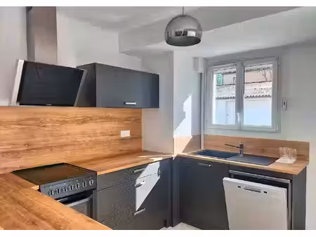 location appartement 3 pièces  76.98m²  beauvoir