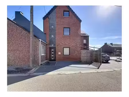 maison à louer avec 3 chambres   anderlues (rbx03379)