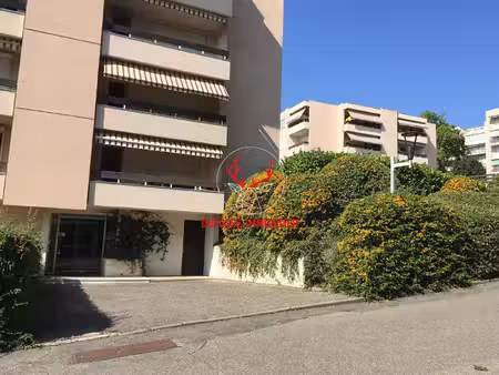 saint genis laval appartement 2 ch  jardin et balcon