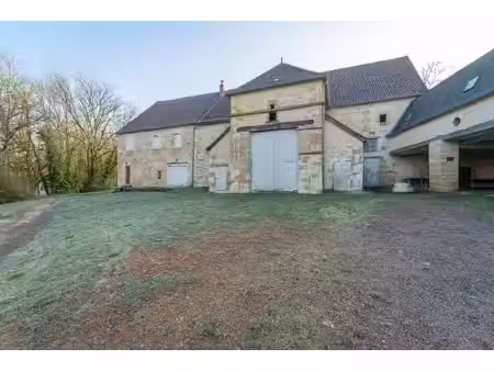 corps de ferme à vendre au cœur des amognes